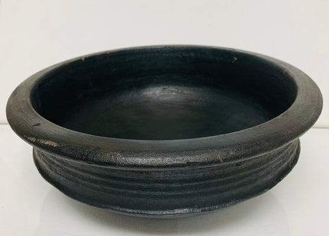 Indian Black Clay Pot / Karutha Manchatty (10")